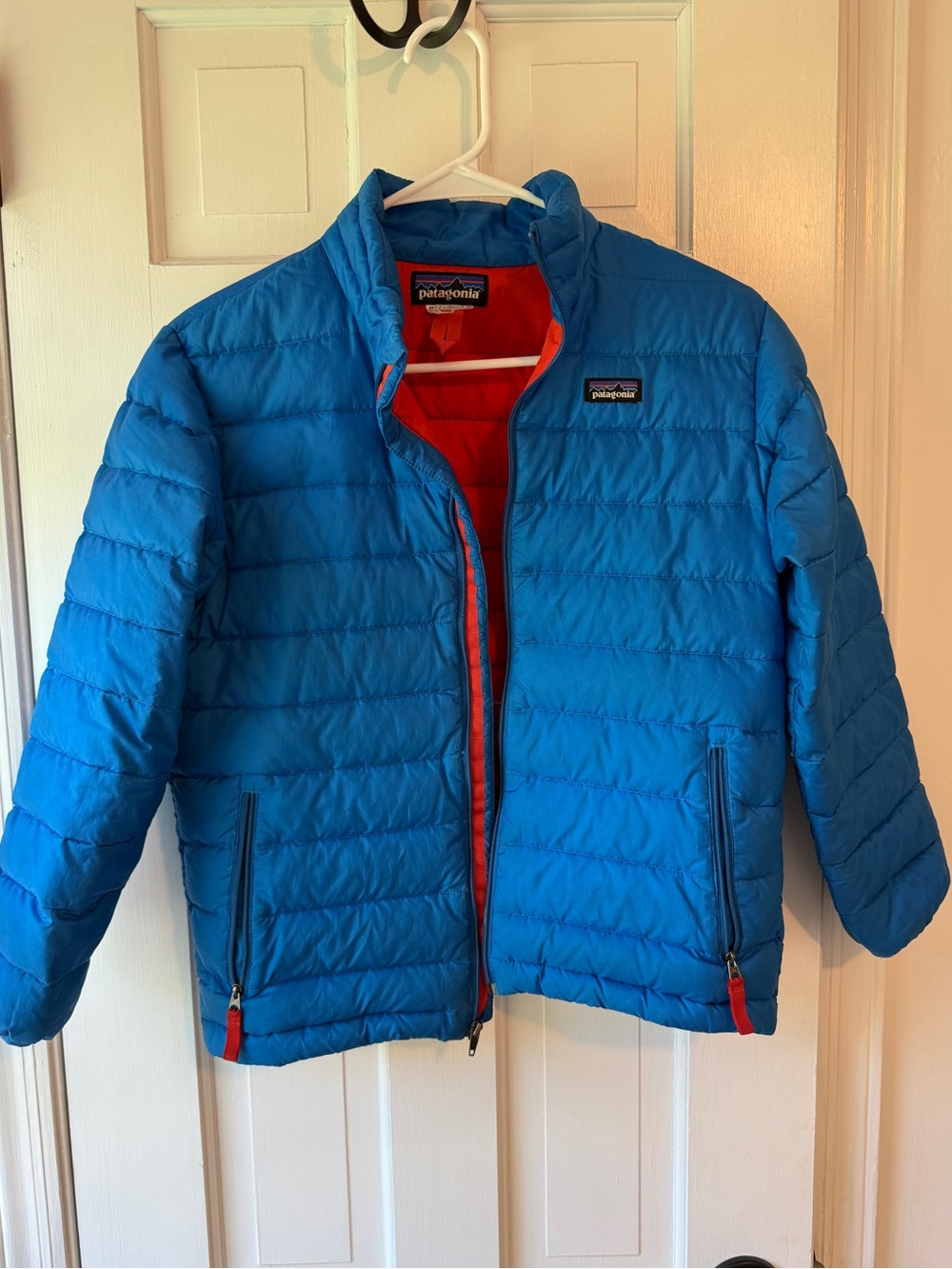 Patagonia Kids' Blue Puffer Jacket with Orange Lining size 7/8